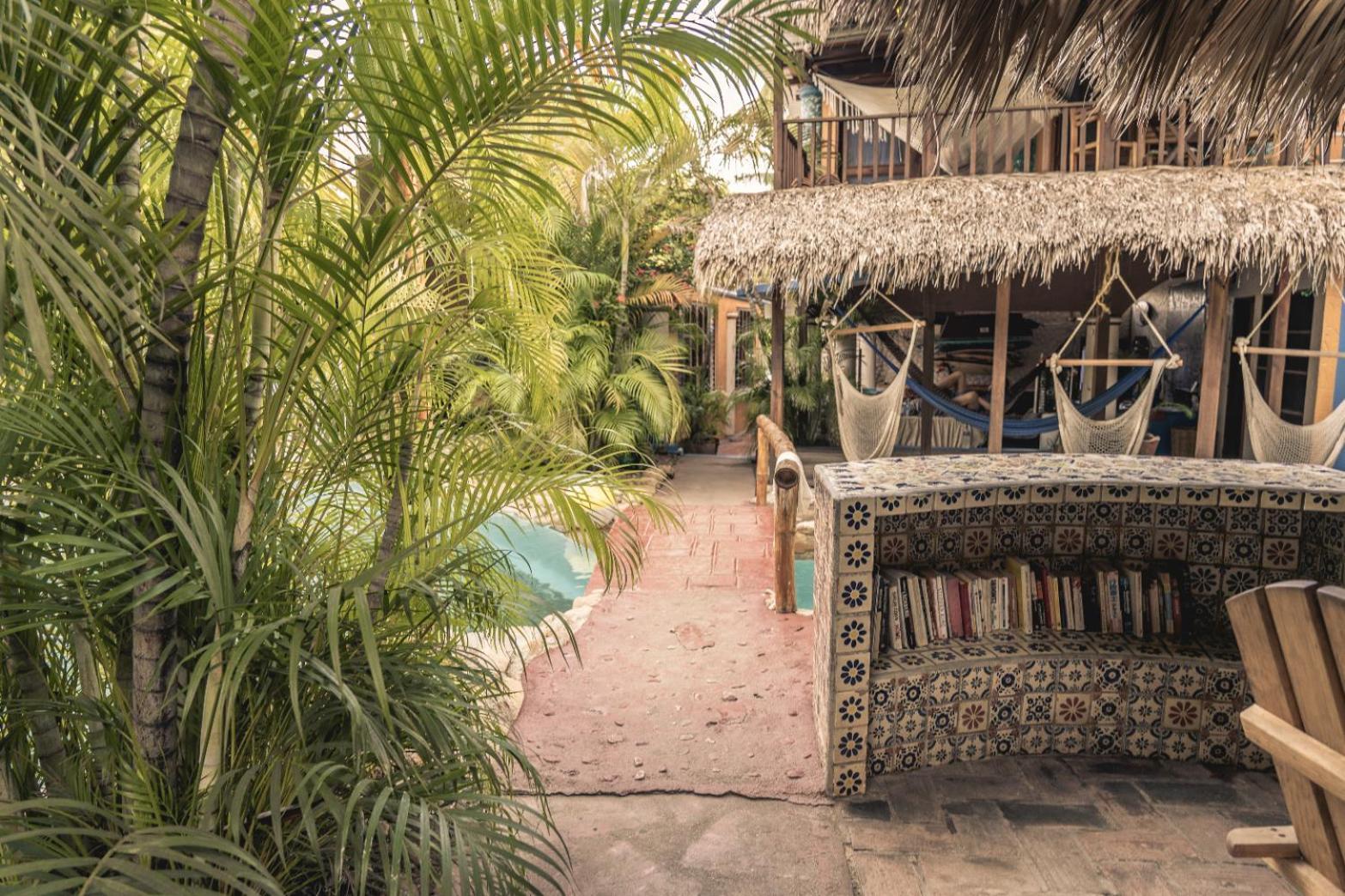 Tower Bridge Hostel Puerto Escondido  Εξωτερικό φωτογραφία