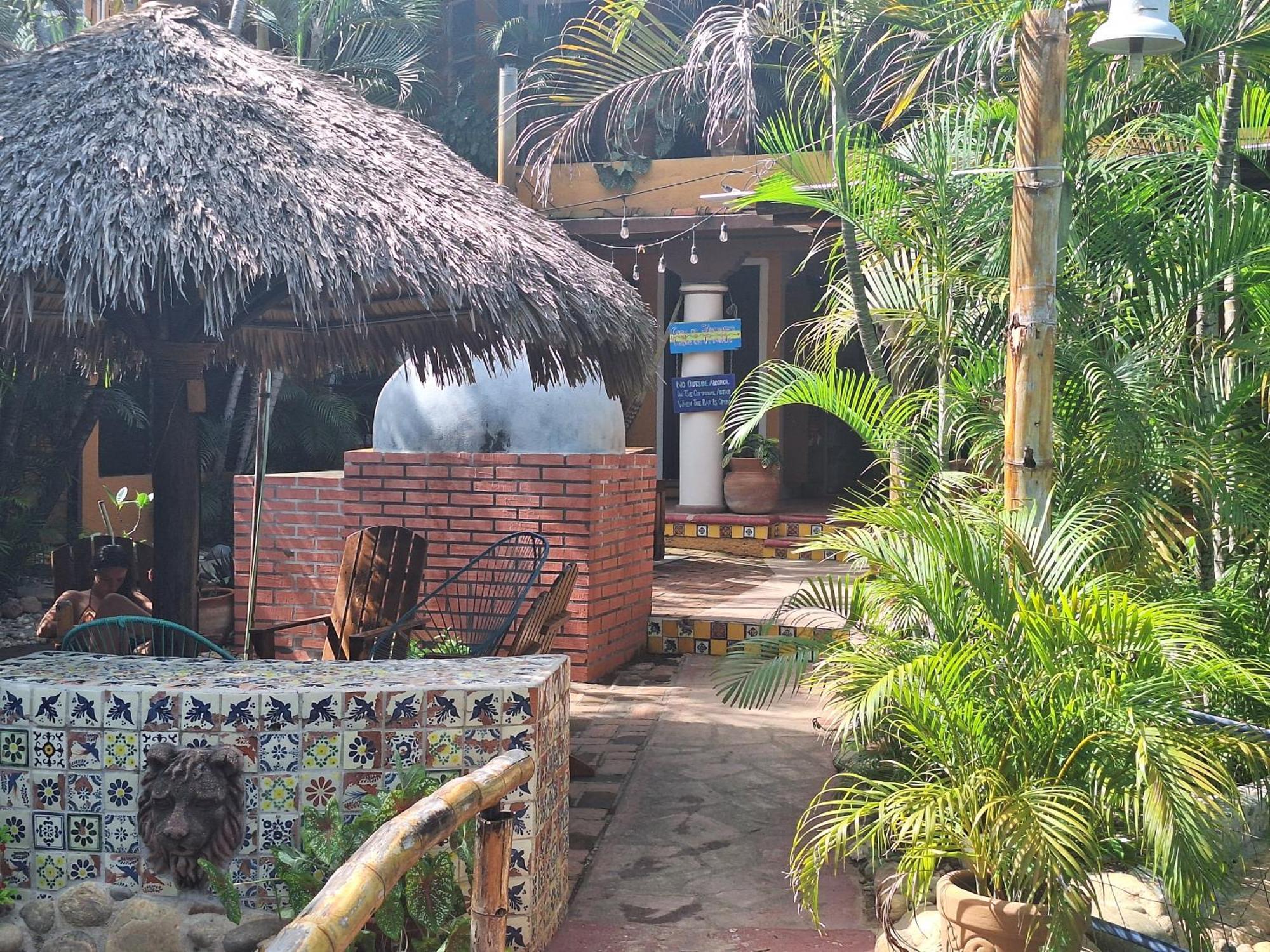 Tower Bridge Hostel Puerto Escondido  Εξωτερικό φωτογραφία